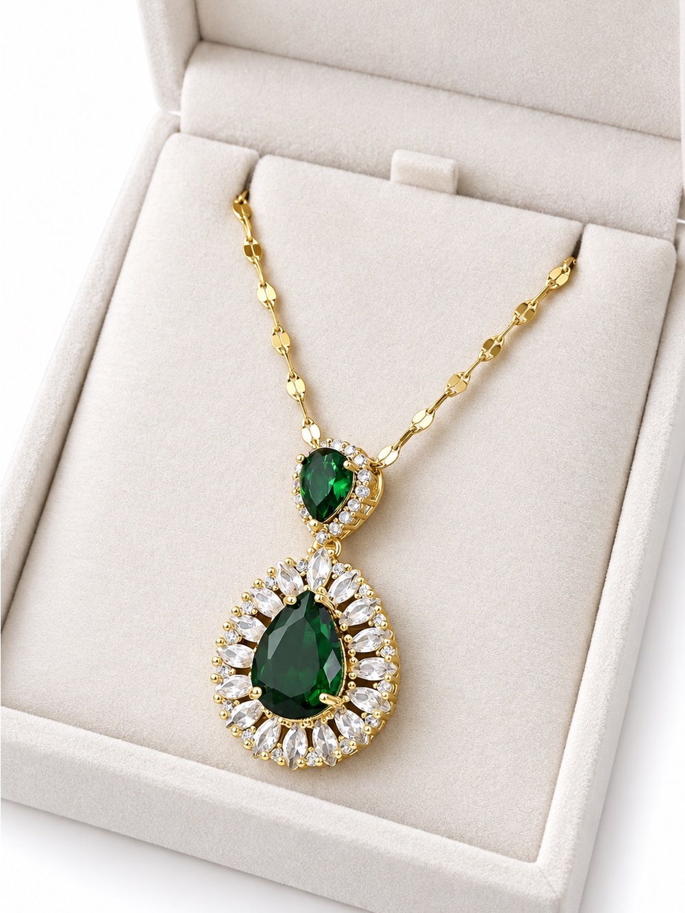 Emerald Teardrop Gold Pendant Necklace - Women Jewelry